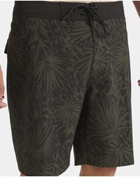 RVCA - Mens VA Trunk Print 19