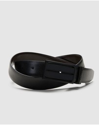 Politix - Pebble Grain Leather Dress Belt With Shield Buckle