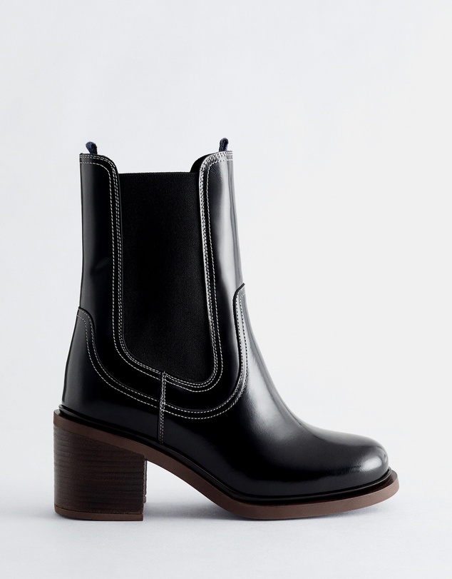 & Other Stories - Heeled Leather Chelsea Boots