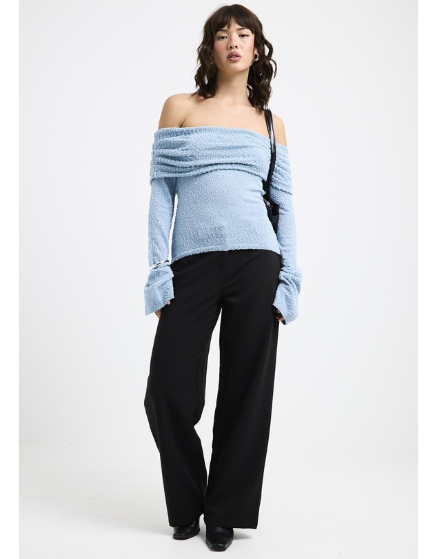 Alice In The Eve - Naya Boucle Off Shoulder Knit Top