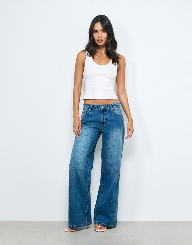 AERE - Low Rise Relaxed Jeans