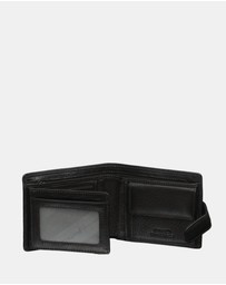 Pierre Cardin - Pierre Cardin Italian Leather Tab Men's Wallet