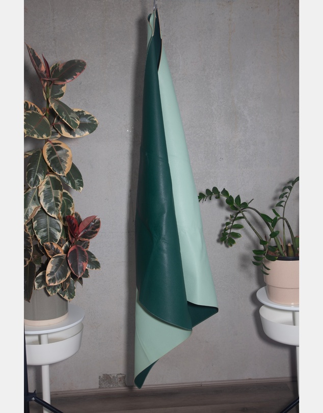 porter green - privv | vegan leather waterproof picnic rug
