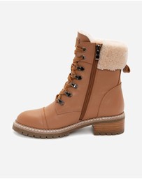 Ozwear Connection Uggs - Ugg Lyric Ankle Zip Boots