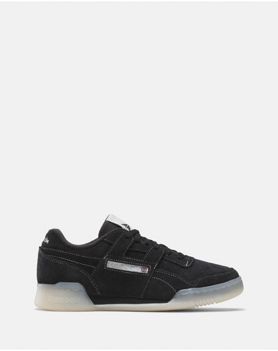 Black & Chalk & Alabaster