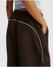 Cotton On Body Active - Off Side Woven Sweatpants
