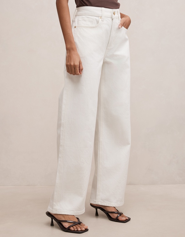 Forever New Petite - Nicki Petite Mid Rise Straight Jeans