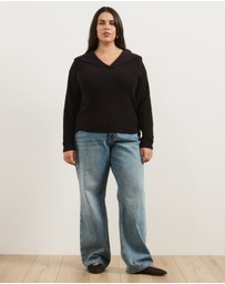 Atmos&Here Curvy - Nori Oversized V-Neck Knit Jumper