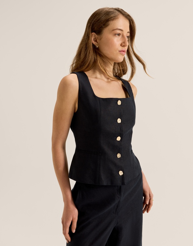 Review - Norah Vest