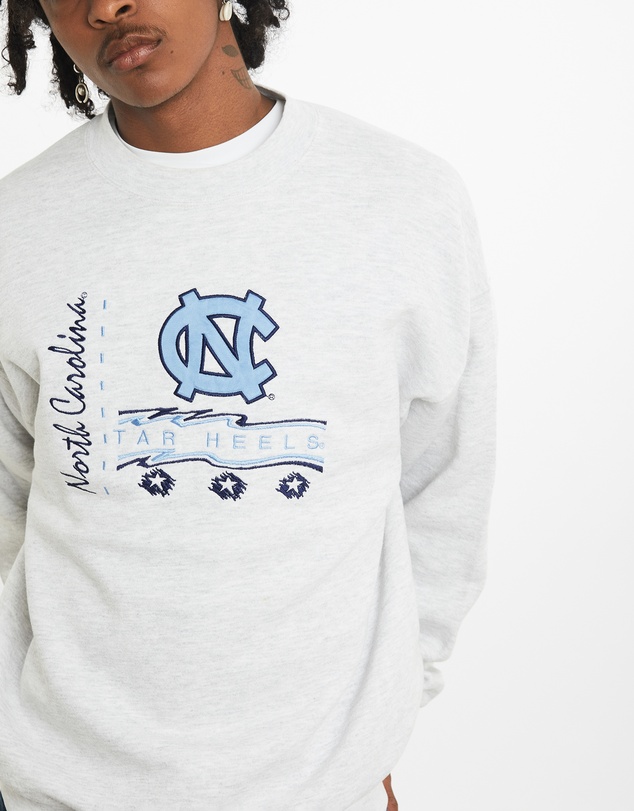 Vintage by The Real Deal - Pre Loved - Vintage 90s NCAA University of North Carolina Tar Heels Sweatshirt