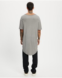 Surrounded By Ghosts - The Arsenic Relaxed Rib Knit Long Tail T-Shirt