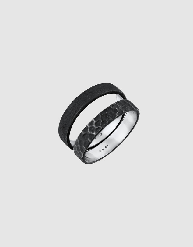 Kuzzoi - ICONIC EXCLUSIVE - Hammered Band Ring Set in Oxidised 925 Sterling Silver
