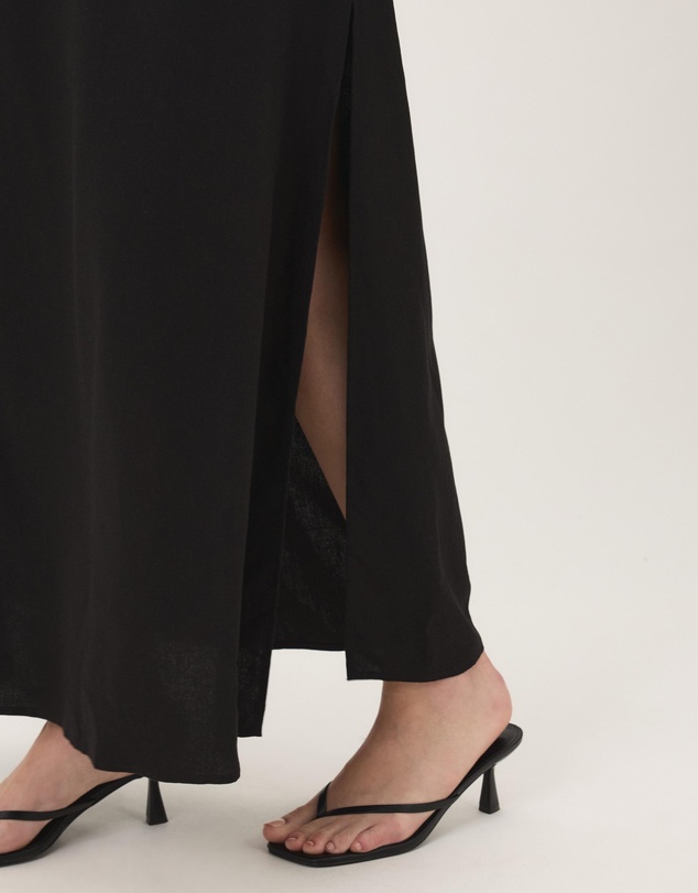Atmos&Here Curvy - Sofia Linen Blend Maxi Dress