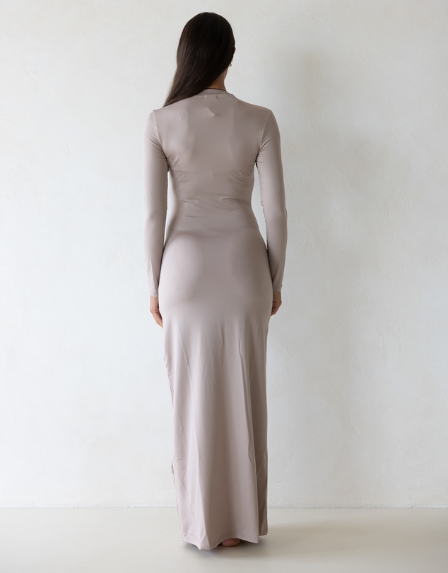 Mod Squad - Luxe Low Neck Dress Base Layer