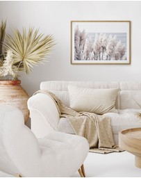 Olive et Oriel - Pampas By The Sea Art Print