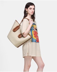 Marc Jacobs - The Tote Bag