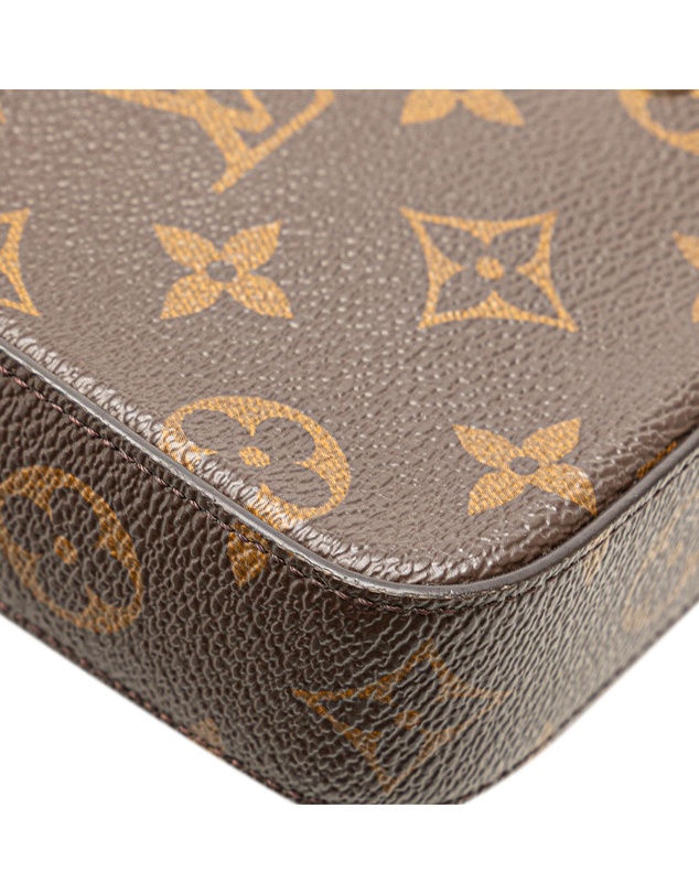 Pre-Loved by Azura Reborn - Pre-Loved louis vuitton Stylish Crossbody Envelope Flap Bag with Adjustable Shoulder Strap