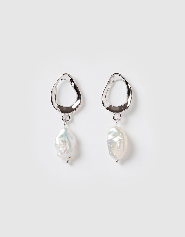 Izoa - Forbidden Earrings