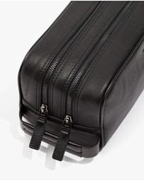 Country Road - Large Leather Wash Bag