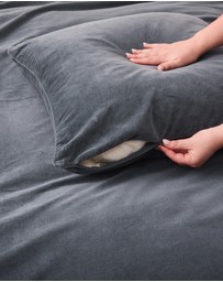 Sheet Society - Stevie Velvet Quilt Cover Set