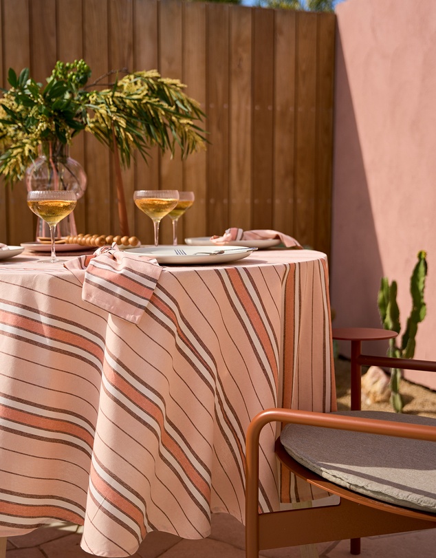 Linen House - Sardinia Round Tablecloth