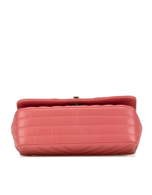 Pre-Loved by Azura Reborn - Pre-Loved Chanel Mini Chevron Calfskin Statement Flap Crossbody Bag with Quilted Leather Body