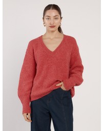 Fate + Becker - Remy V-Neck Jumper