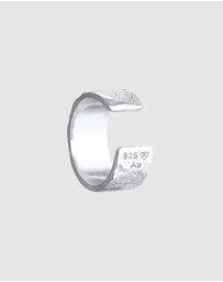 Kuzzoi - ICONIC EXCLUSIVE - Earrings Male Single Hammered 925 Sterling Silver