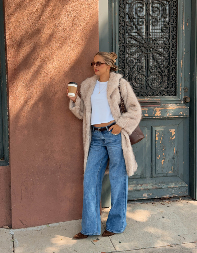 Beginning Boutique - Carrie Blue Mid Wash Low Rise Jeans