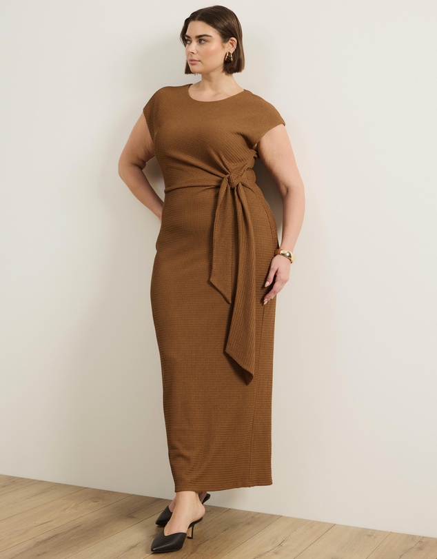 Atmos&Here Curvy - Isalie Textured Jersey Tie Midi Dress