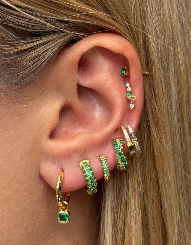 Izoa - Alwyn Huggie Earrings