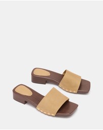 Therapy - Zane Clog Heels