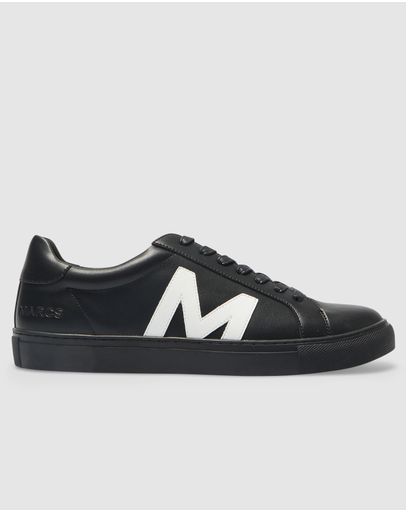 BLACK/WHITE