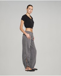Love and Nostalgia - Big Baddie Pant - Pigment Black