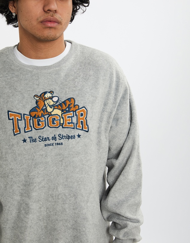 Vintage by The Real Deal - Pre Loved - Vintage Disney Winnie The Pooh Tigger Sweatshirt