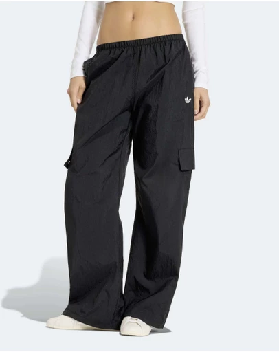 adidas Originals - ESSENTIALS WOVEN PANT Womens
