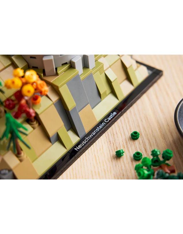 LEGO - 21063 Neuschwanstein Castle