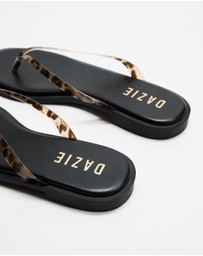 Dazie - Ruby Tortoiseshell Thongs