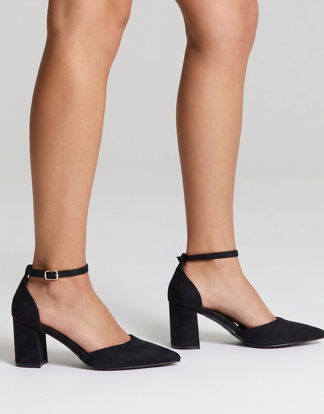 Verali - Eli Closed Toe Block Heels