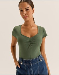 Review - Chloe Ruched Top