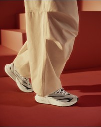 adidas Sportswear - Lightblaze Shoes Unisex