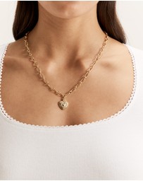 Review - Love Story Necklace