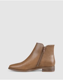 Verali - Hawk Ankle Boots