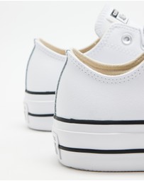 Converse - ICONIC EXCLUSIVE Chuck Taylor All Star Leather Platform Sneakers