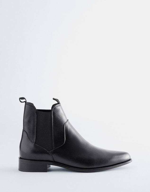 & Other Stories - Pointed-Toe Leather Chelsea Boots
