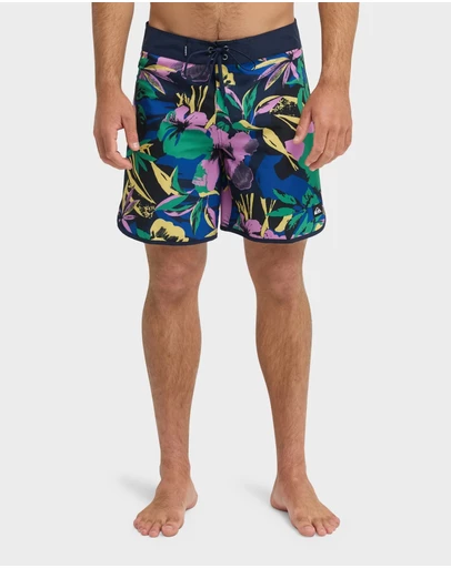 Quiksilver - Mens Surfsilk Scallop 18