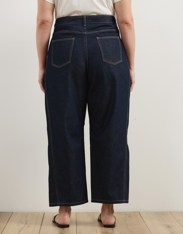 Atmos&Here Curvy - Poppy Cropped Barrel Leg Jeans