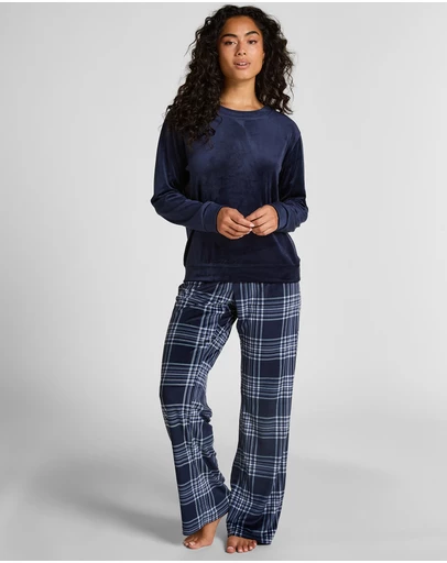 Hunkemoller - Long Sleeve Velours Check PJ Set