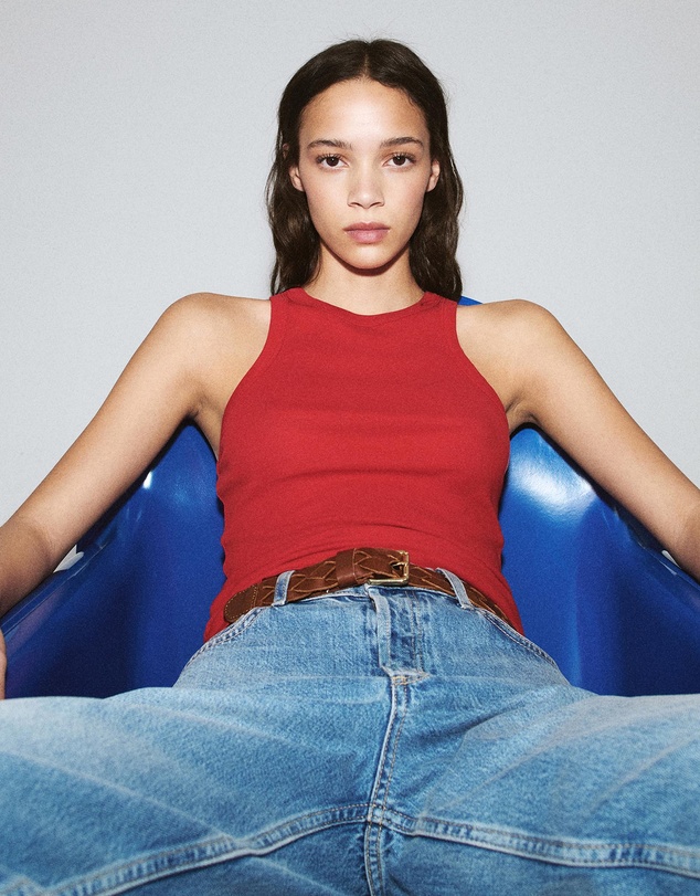 M.N.G - High-Waisted Mom-Fit Jeans