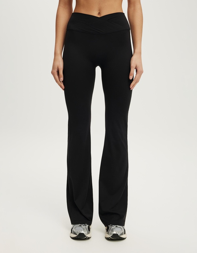 Cotton On Body Active - Ultra Luxe Cross Front Invisible Scrunch Flare